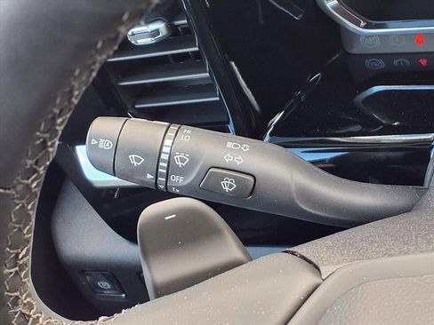 New 2026 Chevrolet Silverado 1500 LTZ w/ Z71 Off-Road Package image 17