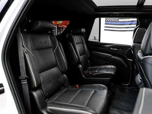 Used 2021 Cadillac Escalade Sport RWD image 31