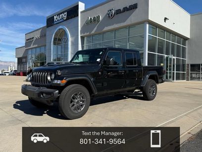 New 2025 Jeep Gladiator Sport