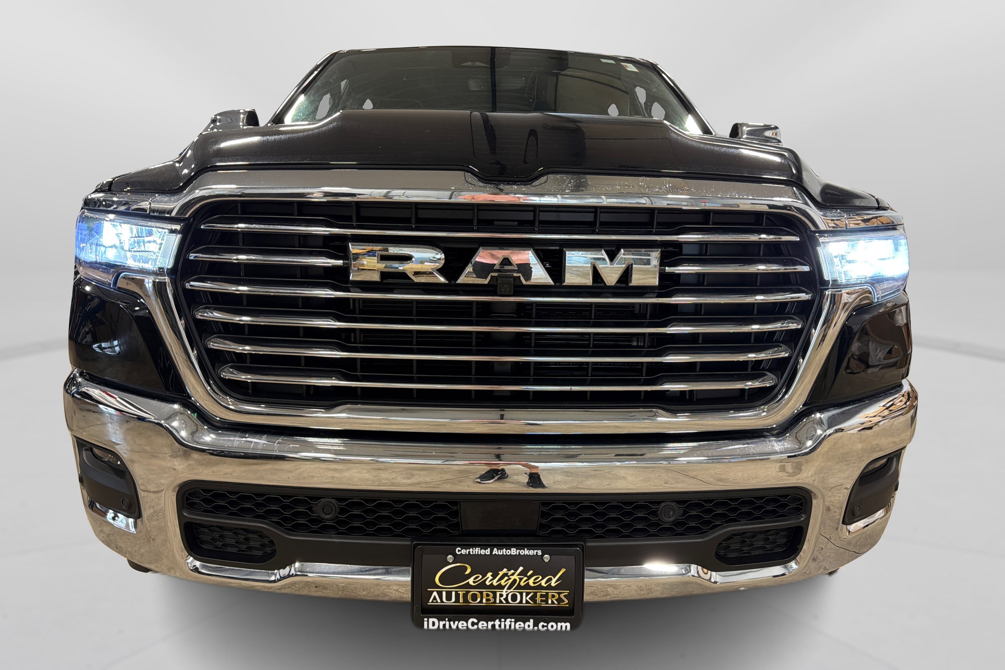 Used 2026 RAM 1500 Laramie AWD/4WD image 10