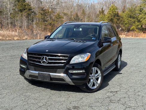 Used 2014 Mercedes-Benz ML 350 4MATIC w/ Premium 1 Package image 4
