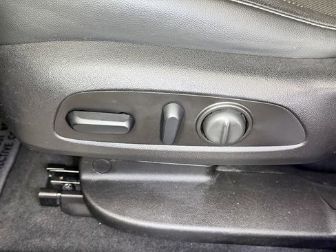 Used 2018 GMC Acadia SLT image 20