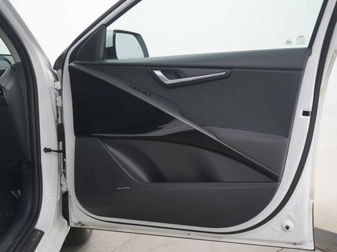 Used 2023 Kia Niro Wave image 9