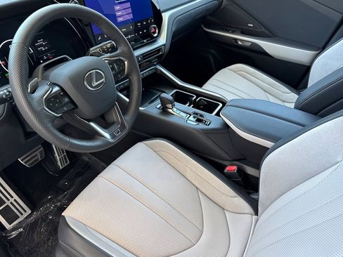 Certified 2025 Lexus TX 500h AWD w/ Technology Package image 11