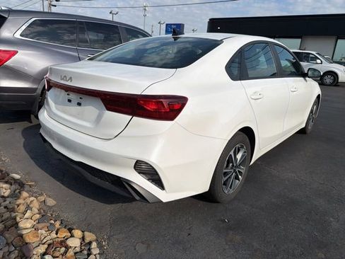 Used 2024 Kia Forte LXS FWD image 4