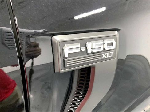 Used 2022 Ford F150 XLT w/ Equipment Group 302A High AWD/4WD image 10