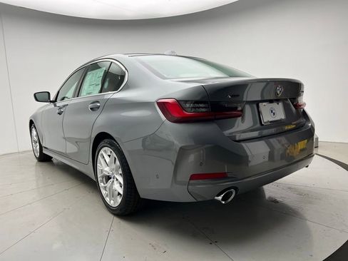 Used 2026 BMW 330i xDrive Sedan w/ Premium Package AWD/4WD image 4