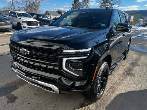 New 2026 Chevrolet Tahoe 4WD image 2
