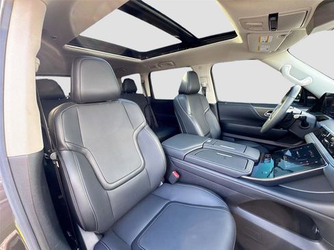 Used 2025 INFINITI QX80 Pure image 19