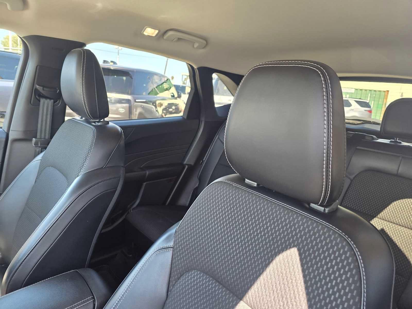 Used 2023 Ford Escape SE FWD image 26