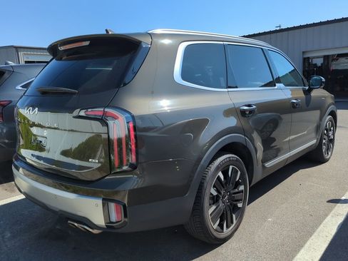 Used 2023 Kia Telluride SX Prestige image 12