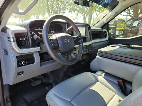 Used 2024 Ford F250 XL w/ XL Chrome Package AWD/4WD image 14