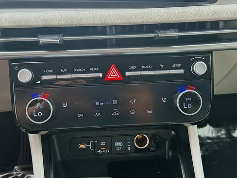 Used 2025 Hyundai Tucson SEL FWD image 13