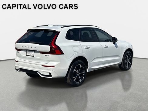 New 2026 Volvo XC60 B5 Core AWD/4WD image 5