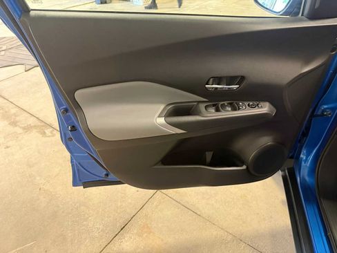 Used 2023 Nissan Kicks SR w/ SR Premium Package FWD image 20