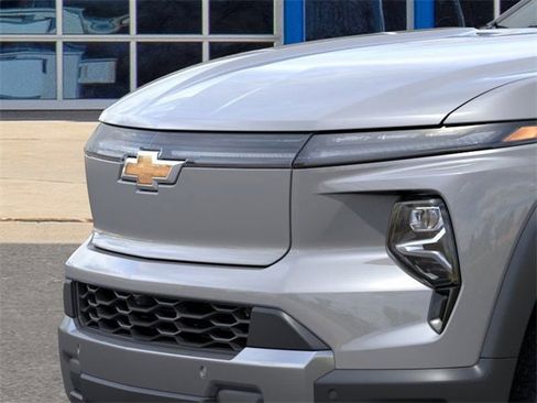 New 2026 Chevrolet Silverado EV LT w/ Plus Package image 13