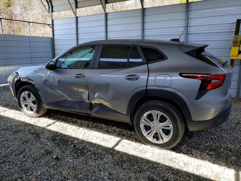 Used 2024 Chevrolet Trax LS FWD image 4