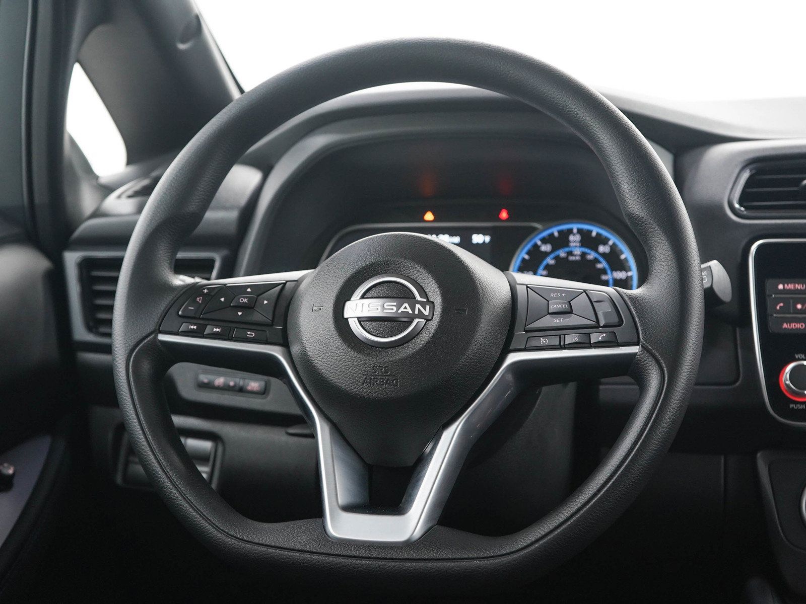 Used 2025 Nissan Leaf S FWD image 15