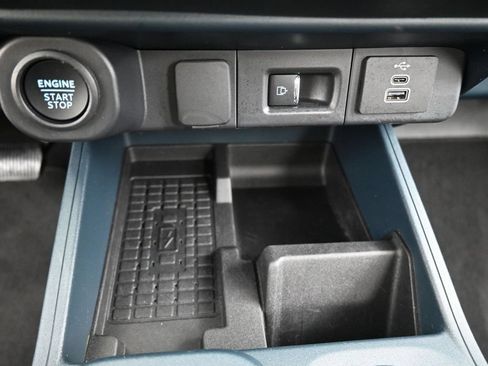 Used 2025 Ford Maverick Tremor AWD/4WD image 18