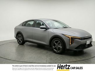 Used 2025 Kia K4 LXS video 1
