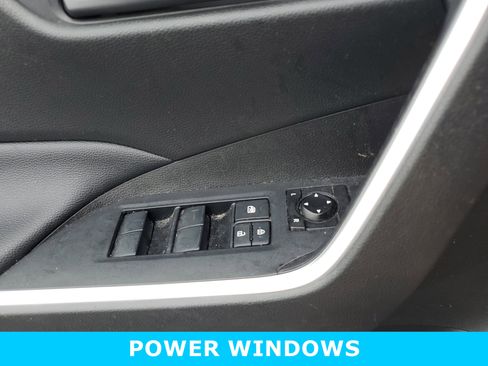 Used 2021 Toyota RAV4 LE image 20