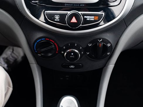 Used 2014 Hyundai Accent GLS w/ Option Group 2 image 15