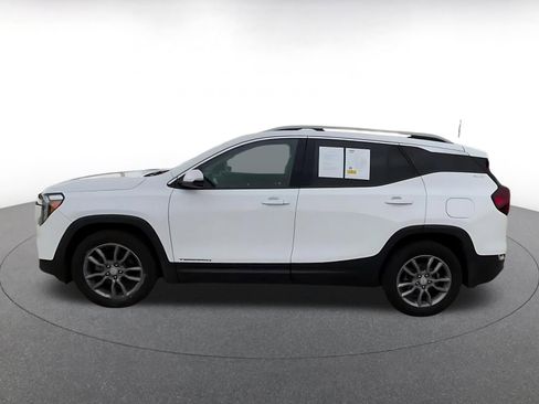Used 2023 GMC Terrain SLT FWD image 9