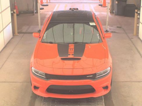 Used 2018 Dodge Charger R/T image 2