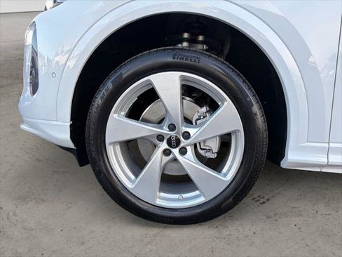 New 2025 Audi Q5 Premium Plus image 9