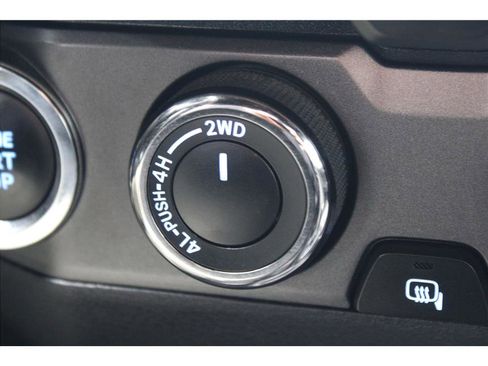 Used 2023 Toyota Tacoma TRD Off-Road image 25