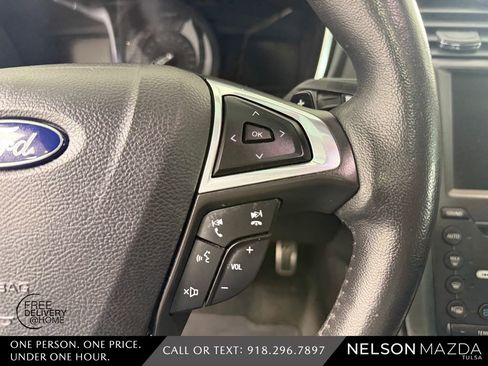 Used 2016 Ford Fusion Titanium FWD image 25