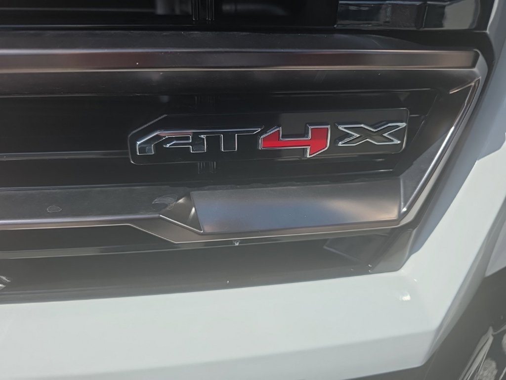 Used 2026 GMC Sierra 2500 AT4X AWD/4WD image 9