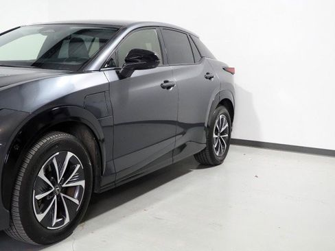 Used 2023 Lexus RZ 450e Premium image 43