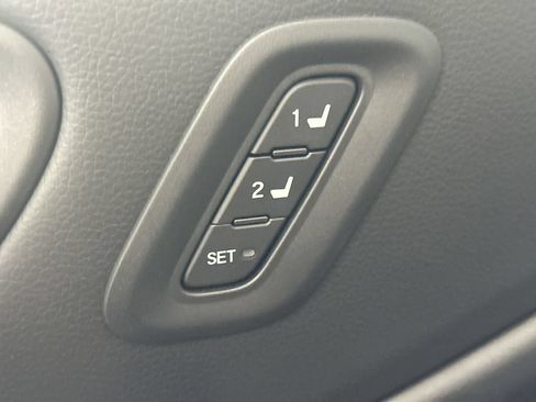 Used 2025 Honda Pilot Touring image 22