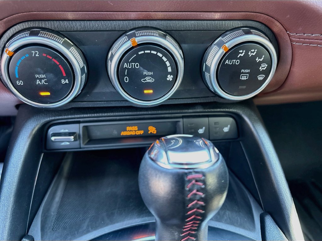 Used 2019 MAZDA MX-5 Miata RF Grand Touring RWD image 20