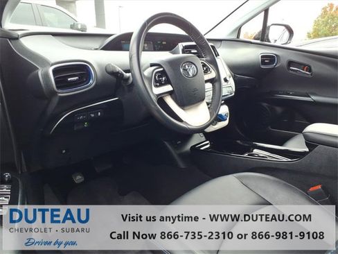 Used 2017 Toyota Prius Four Touring image 11