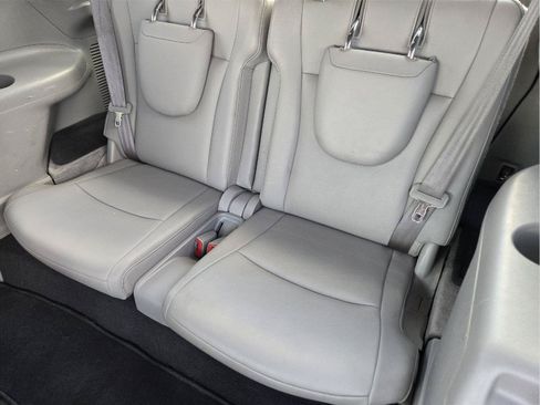 Used 2013 Toyota Highlander Limited FWD image 29