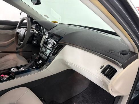 Used 2010 Cadillac CTS V RWD image 17