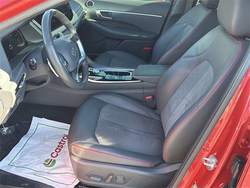 Used 2021 Hyundai Sonata SEL Plus w/ Tech Package image 9
