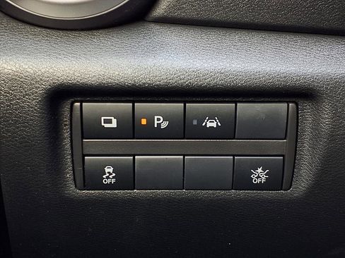 Used 2021 Nissan Versa S image 21