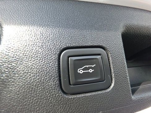 Used 2022 Chevrolet Equinox LT image 31