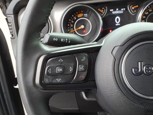 Used 2023 Jeep Wrangler Sport S image 16