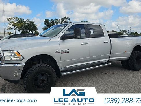 Used 2018 RAM 3500 SLT AWD/4WD image 3