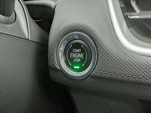 Used 2025 Chevrolet TrailBlazer LT w/ Convenience Package image 23