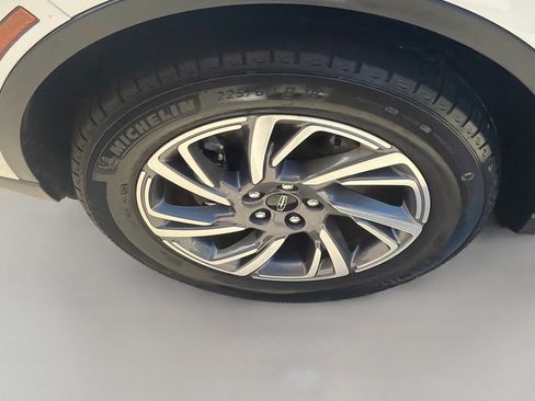 Used 2023 Lincoln Corsair FWD image 35