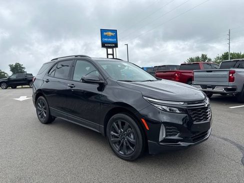 Used 2024 Chevrolet Equinox RS w/ LPO, Floor Liner Package AWD/4WD image 10