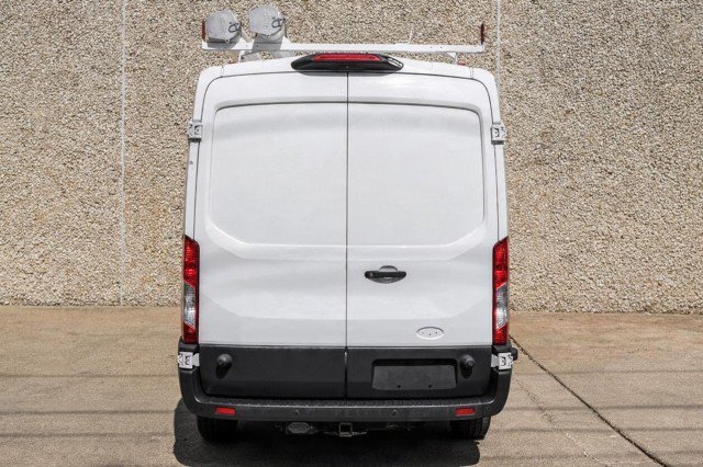 Used 2018 Ford Transit 250 148 Medium Roof RWD image 9