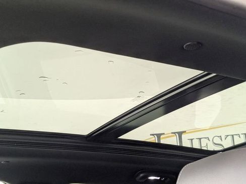 Used 2025 Cadillac XT5 Premium Luxury image 13