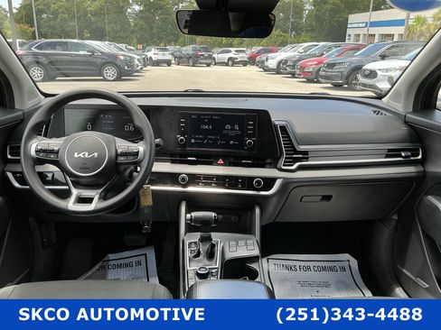 Used 2023 Kia Sportage LX FWD image 15