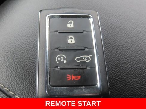 Used 2023 Jeep Grand Cherokee Limited w/ Luxury Tech Group II image 41